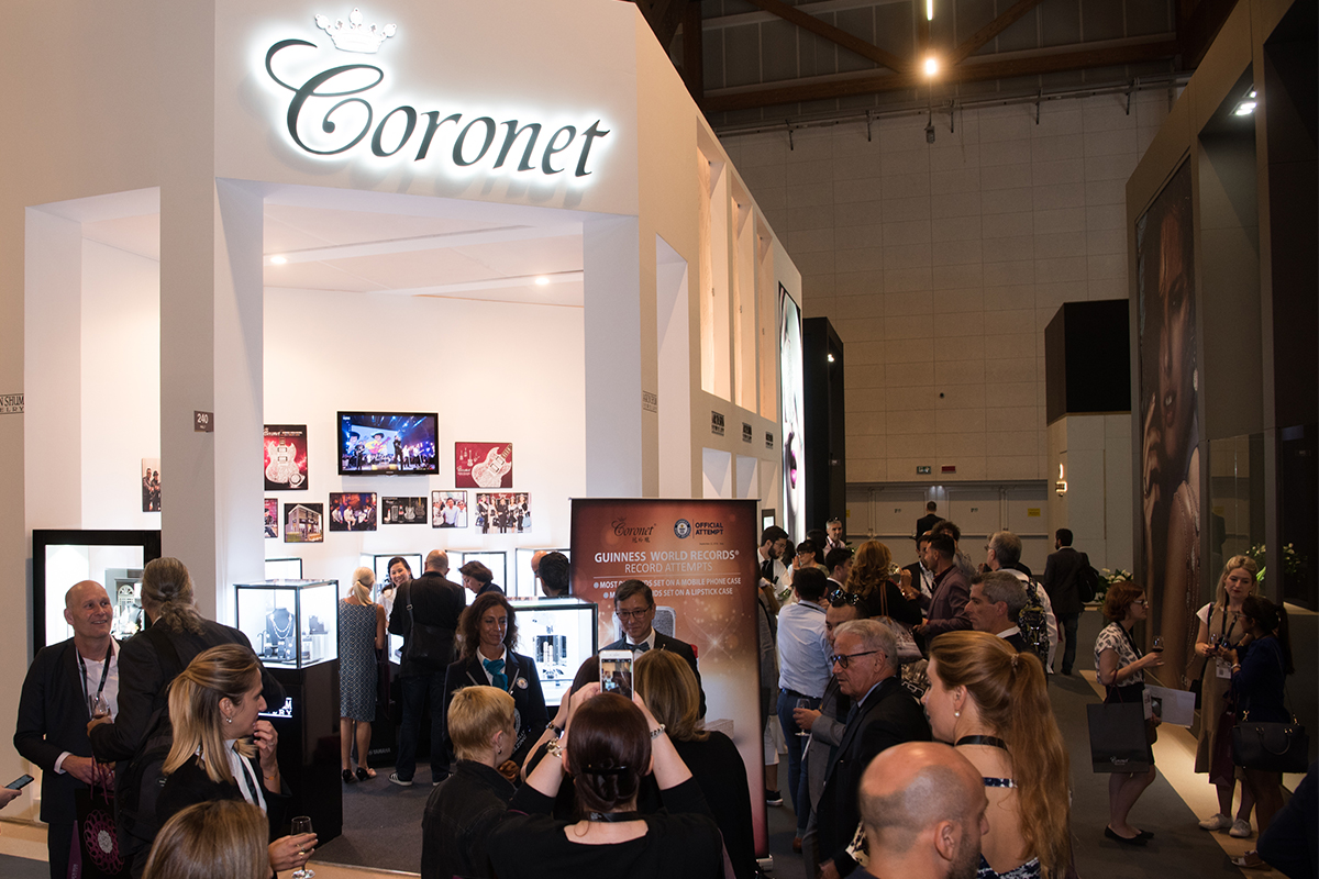 Coronet: when luxury is a Guinness record